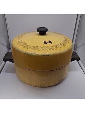 Vintage Wear-Ever Registered Plus 5 Qt Dutch Oven Pot Lid Yellow Gold USA